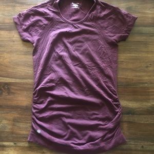 ATHLETA TOP IN SMALL